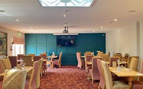 The Britannia Inn & Waves Restaurant